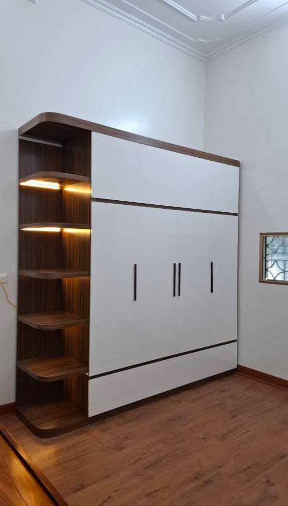 Tủ quần áo liền kệ trang trí bo cong thiết kế theo kích thước thực tế